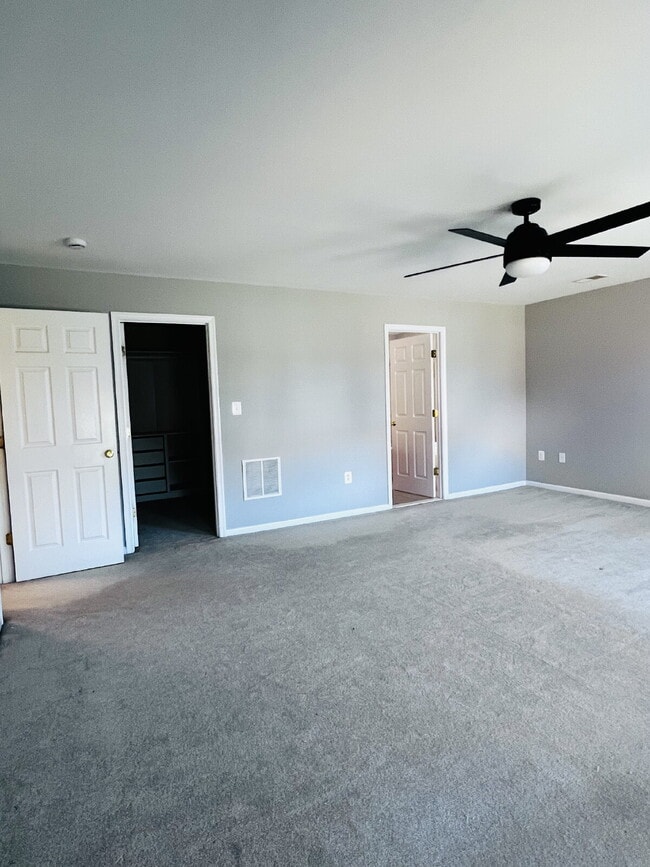 Building Photo - Move-in Special: HALF OFF off of the first month's rent! Stunning 4-5 Bedroom Home for Rent in En...