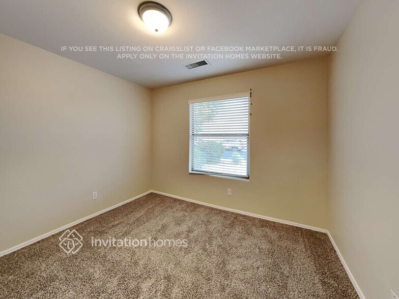 Building Photo - 9128 S Parkside Ln W