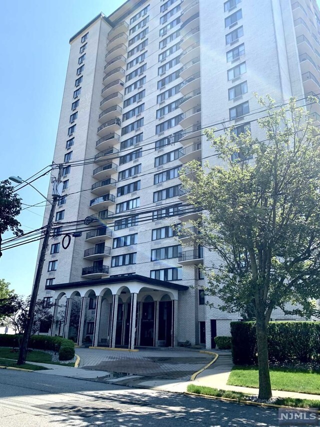 1590 Anderson Ave 1590 Anderson Ave Fort Lee NJ 07024 Apartment Finder