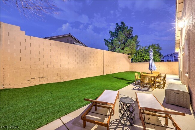 Building Photo - 10762 Flame Vine Ct