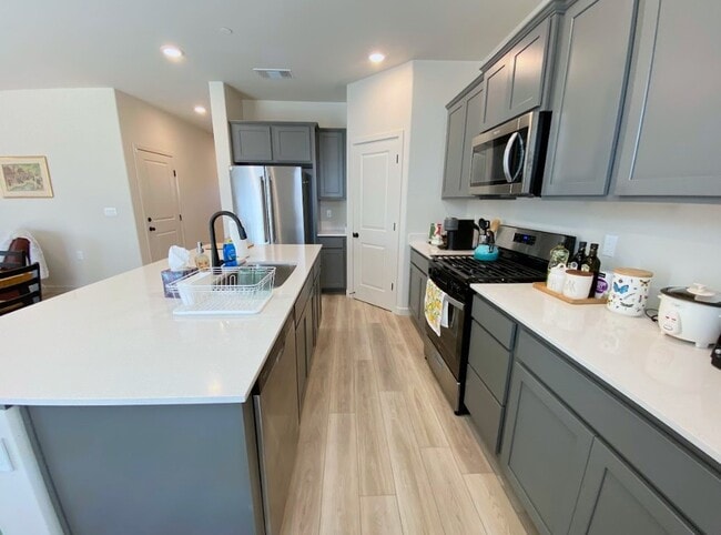 Building Photo - 4188 Adobe Ct