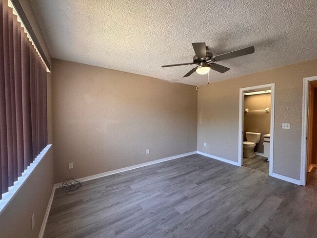 Building Photo - 3BR 3BA Townhome w/ Beach View +  Pool + Updated Kitchen + Balcony/Patio in Hidden Harbour