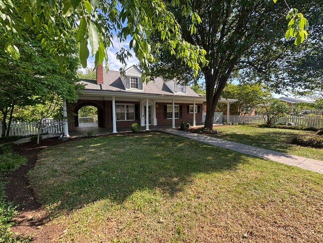 Building Photo - 3479 Overbrook Dr