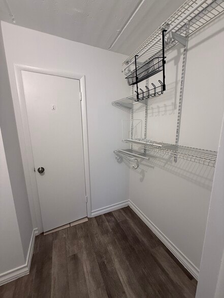 Building Photo - 4500 N Flagler Dr