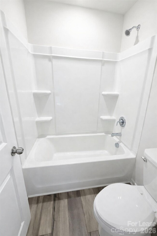 Building Photo - 193 Brentwood Dr