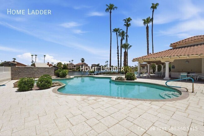 Building Photo - 514 S Marina Dr
