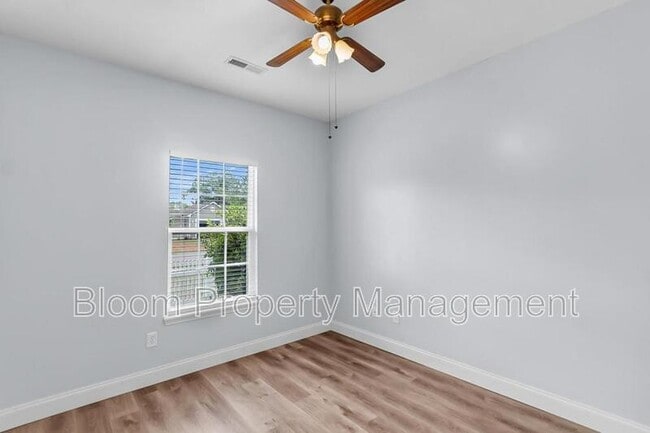 Building Photo - 317 Savannah River Dr
