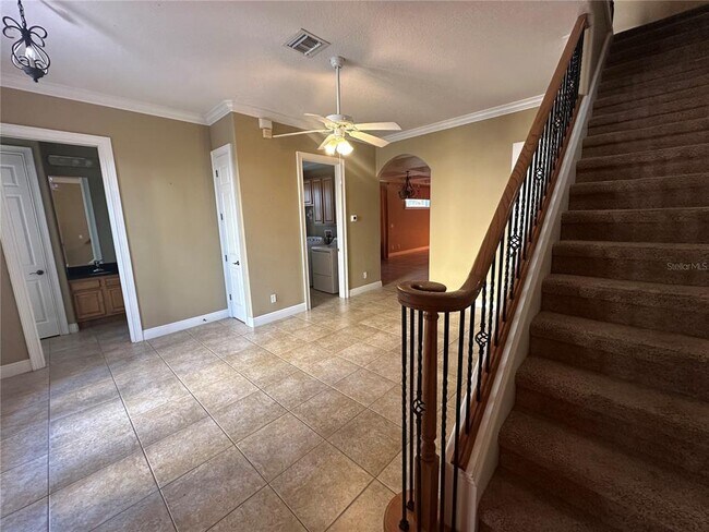 Building Photo - 1512 Euston Dr