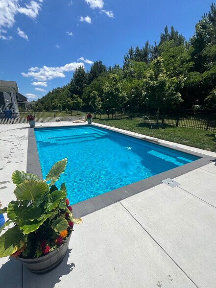 Building Photo - 773 Big Bear Ln