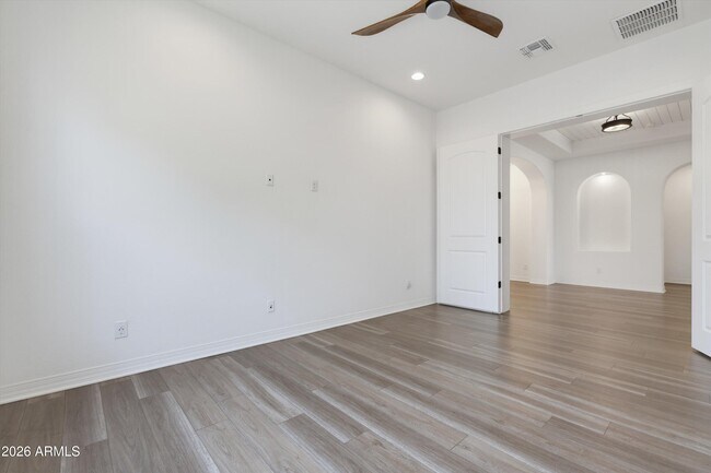 Building Photo - 2024 W Andalusian Trail