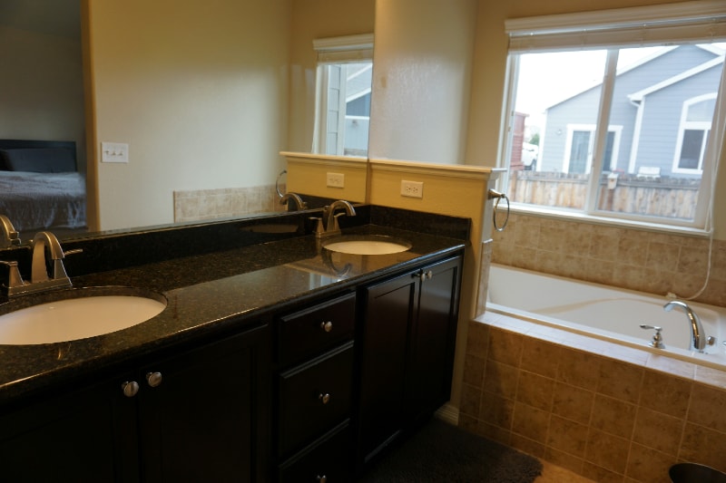 Building Photo - 1611 Jennifer St