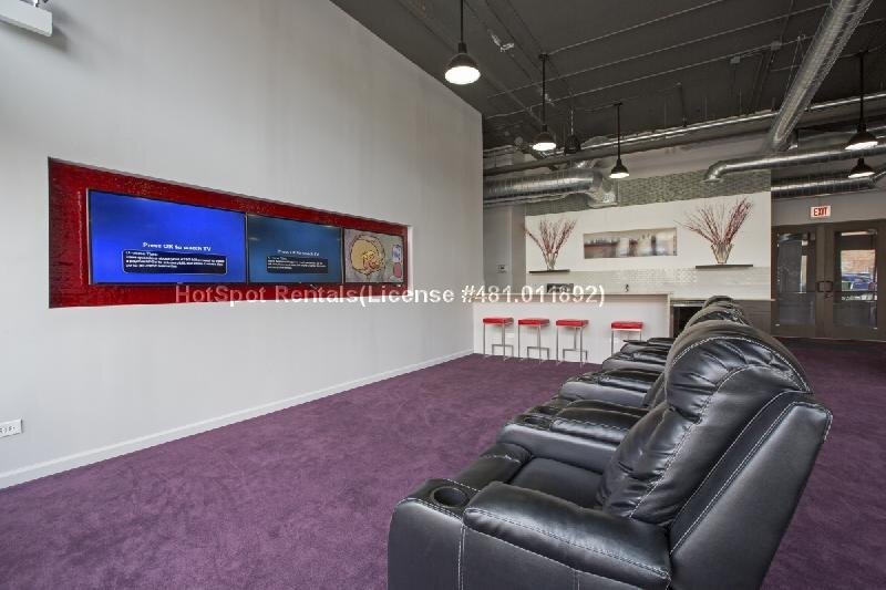 Building Photo - 2255 S Wabash Ave
