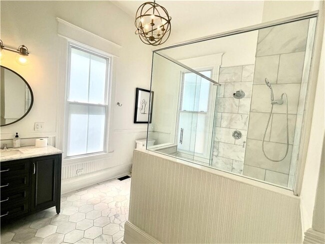 Building Photo - 1915 Union St