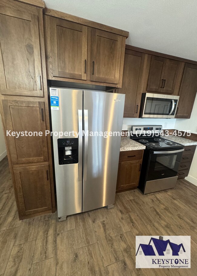 Building Photo - 632-634 Edna Ln