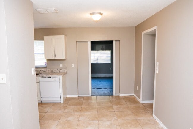 Building Photo - 1483 Elderton Dr