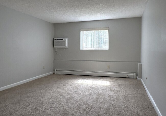 Building Photo - 345 Pawtucket Blvd