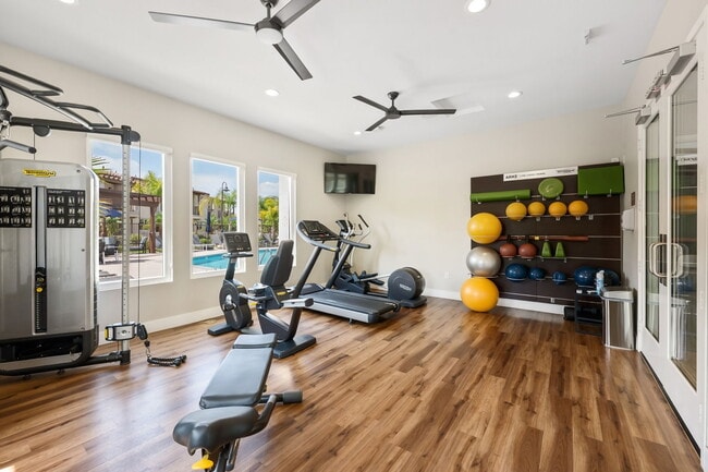 Building Photo - 4384 Paxton Pl