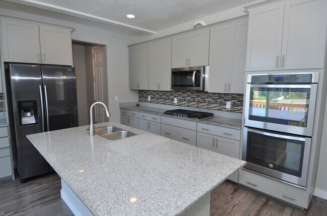 Building Photo - 11497 S Alta Loma Ln
