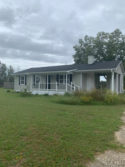 Primary Photo - 145 Sally Hill Cir