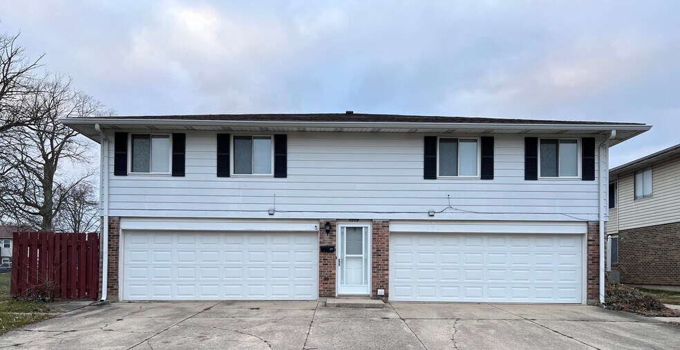 Front of the building - 1219 Hilltop Dr