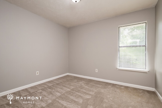 Building Photo - 10999 Highridge Ct
