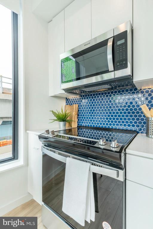 Building Photo - 1131-39 N Front St