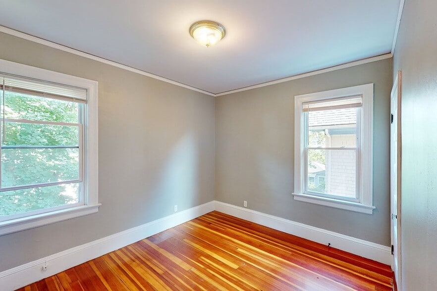 Building Photo - 544 Hope St