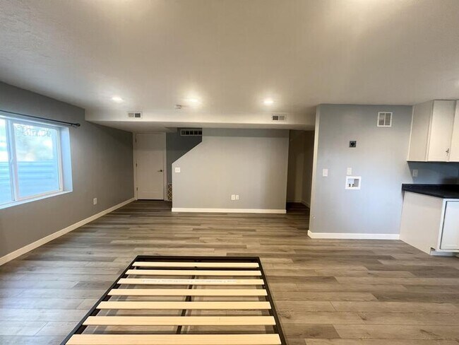 Building Photo - 3546 Terra Sol Dr