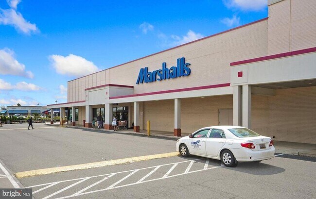 Building Photo - 6312 Chimney Wood Ct