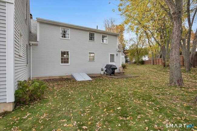 Building Photo - 102 Wetherell St