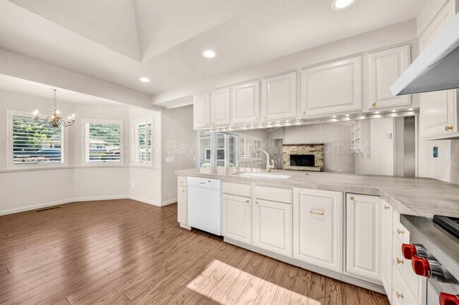 Building Photo - 10160 Sunstar Rd