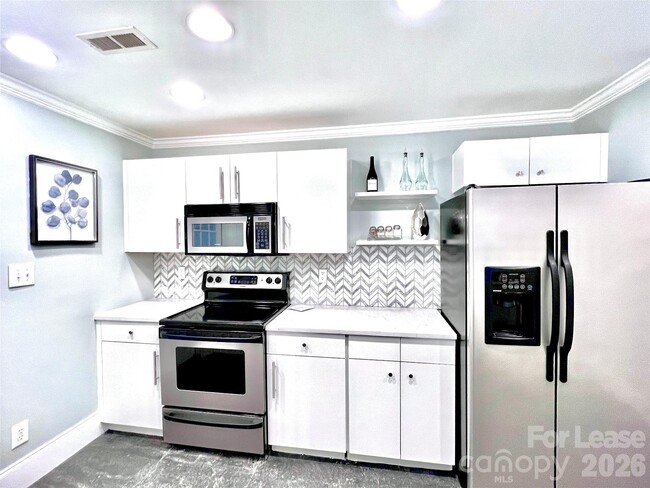 Building Photo - 4638 Murrayhill Rd