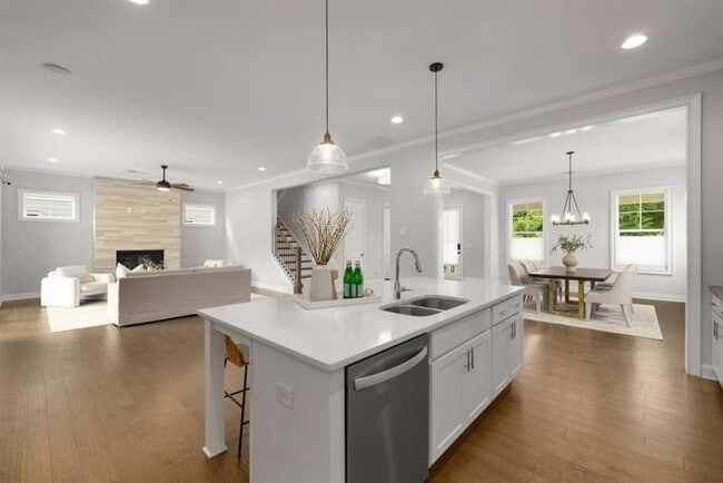 Building Photo - 6320 Halcyon Garden Dr