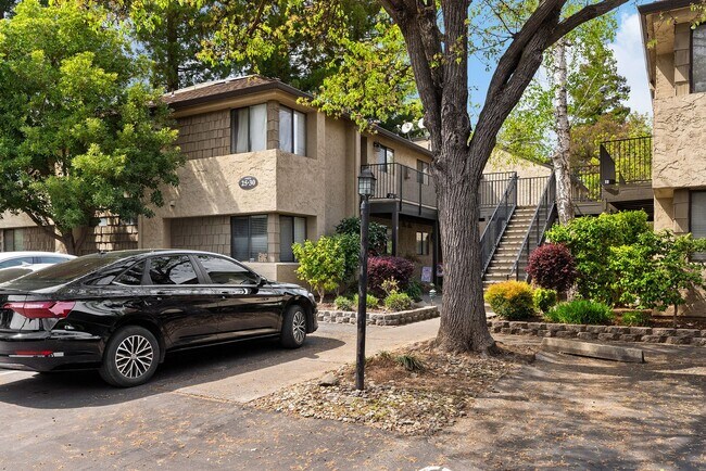 Primary Photo - Beautiful Sawmill Commons Condo!