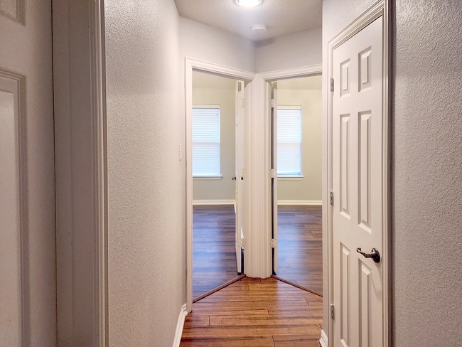 Building Photo - 2641 Sandcherry Dr