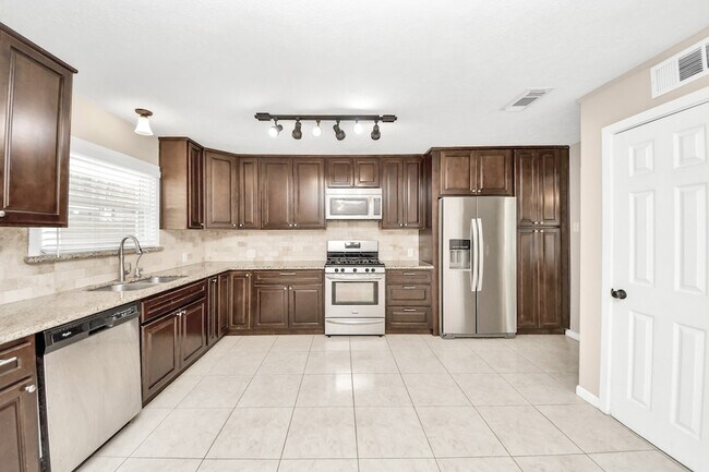 Building Photo - 3419 Norris Dr