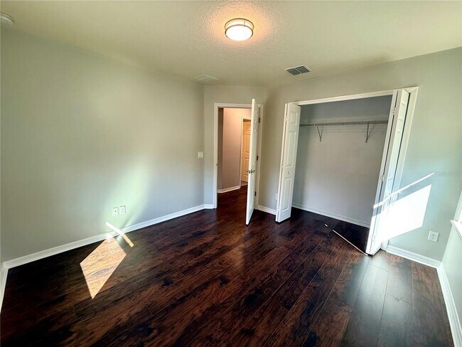 Building Photo - 6060 Roseate Spoonbill Dr