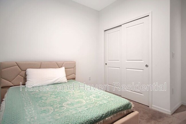 Building Photo - 4136 Lavender Ct