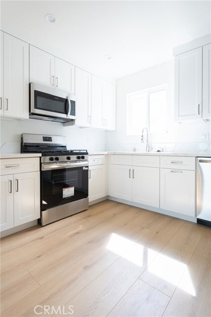 Building Photo - 1065 E Spazier Ave