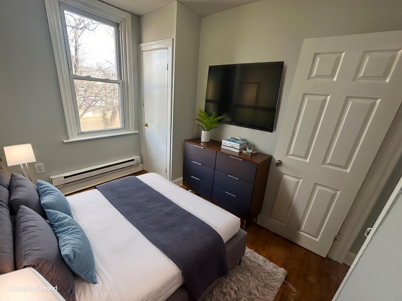 Building Photo - 609 N Wilton St