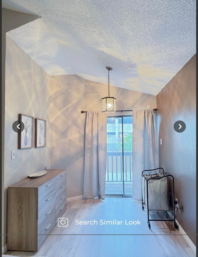 Building Photo - 14151 Montfort Dr