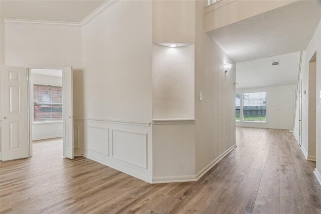 Building Photo - 1623 Brazos Gate Dr