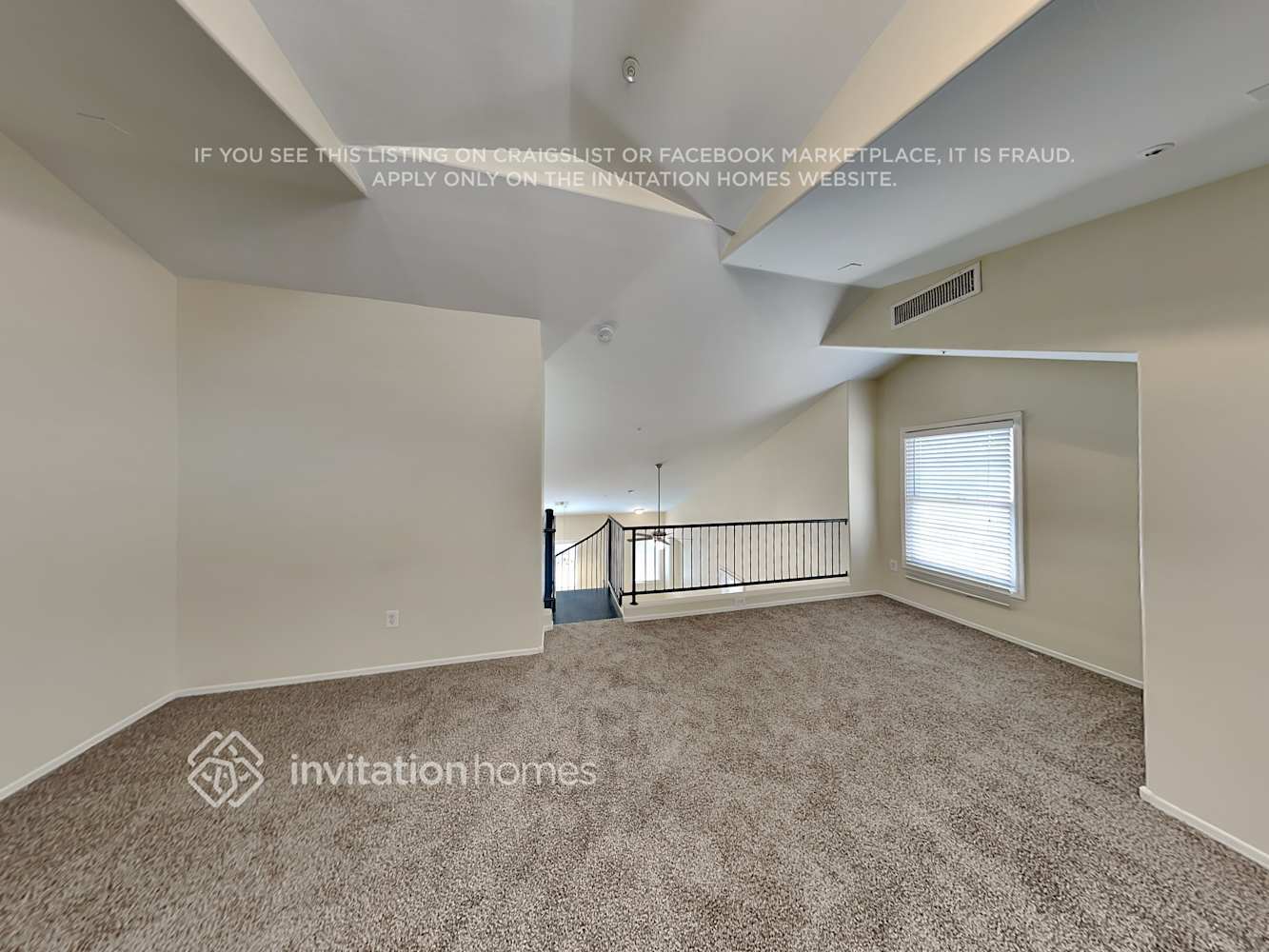 Building Photo - 4084 E Windsor Dr