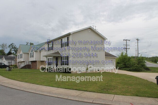 Primary Photo - 20 Night Shade Ln