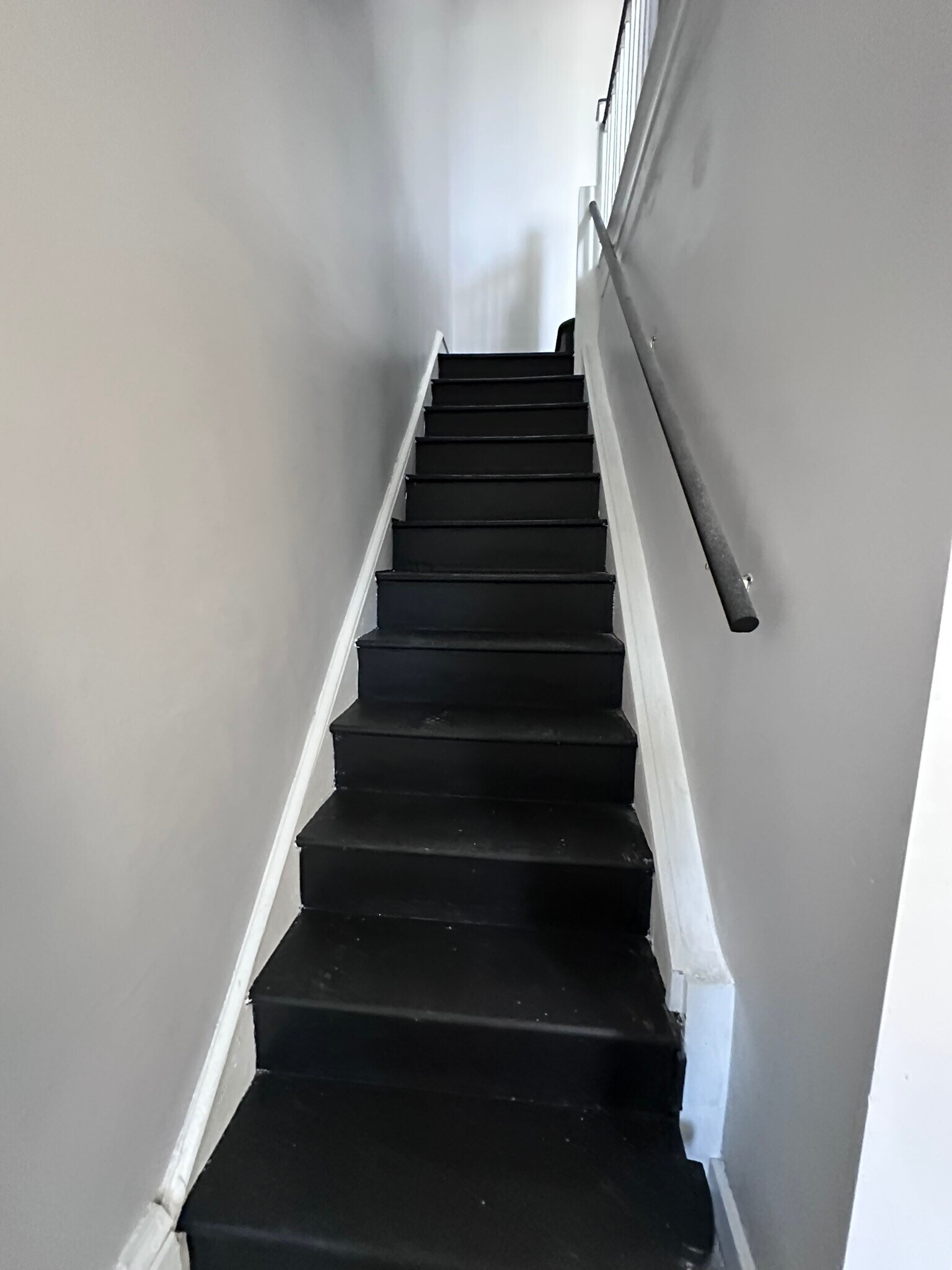 Building Photo - 2647 S 68th St