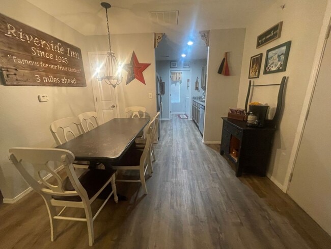 Building Photo - Recently Renovated Furnished 3 Bedroom 2 Bath Condo/ Apartment for Rent in Branson, MO