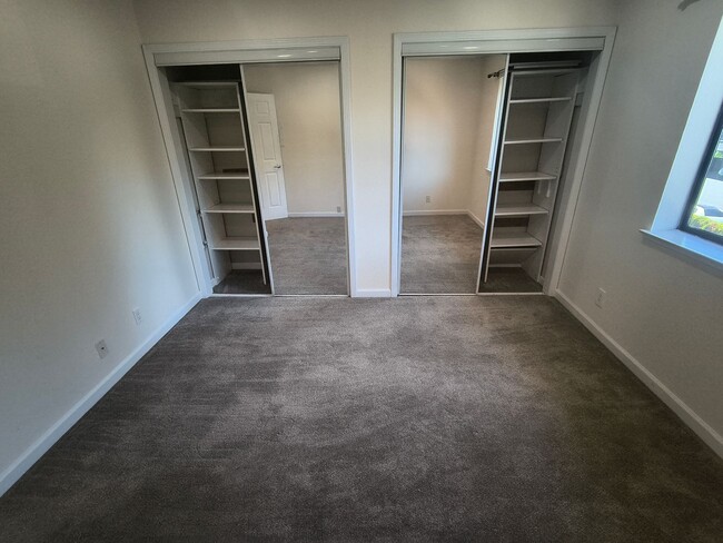 Building Photo - 1BED/1BATH Condo Located in a Quiet Area of Downtown Concord, Ca!!