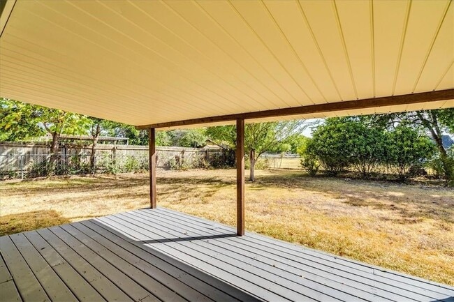 Building Photo - 2603 Mesquite Ln