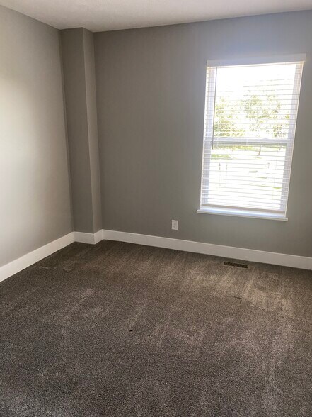 Building Photo - 2005 Franklin St