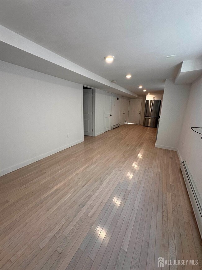 Building Photo - 42 S Louis St